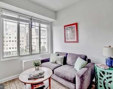 1727 Massachusetts Avenue Nw - Photo Thumbnail 2