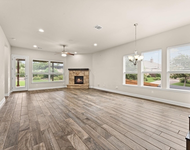 5600 Rio Chama Cv - Photo Thumbnail 1