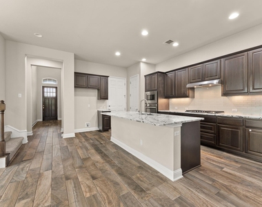 5600 Rio Chama Cv - Photo Thumbnail 2