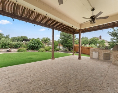 5600 Rio Chama Cv - Photo Thumbnail 12