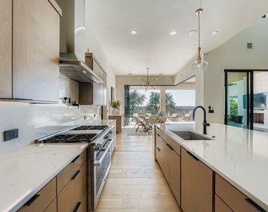 6412 Lantern View Dr - Photo Thumbnail 14