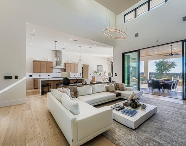 6412 Lantern View Dr - Photo Thumbnail 10