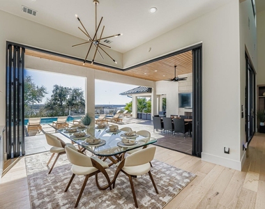 6412 Lantern View Dr - Photo Thumbnail 4