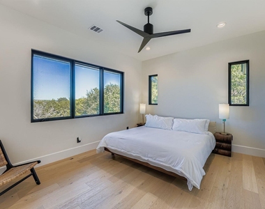 6412 Lantern View Dr - Photo Thumbnail 25