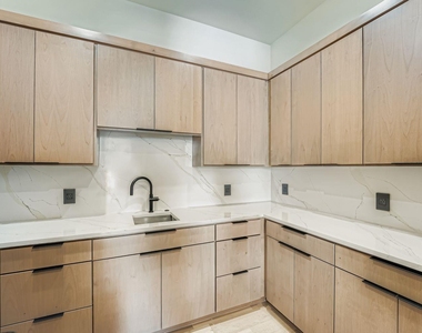 6412 Lantern View Dr - Photo Thumbnail 27
