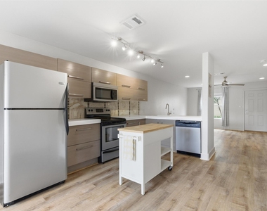 1101 Grove Blvd - Photo Thumbnail 5