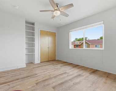 1101 Grove Blvd - Photo Thumbnail 16