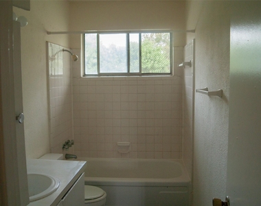 1745 Wooten Park Dr - Photo Thumbnail 14