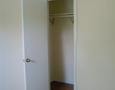 1745 Wooten Park Dr - Photo Thumbnail 15