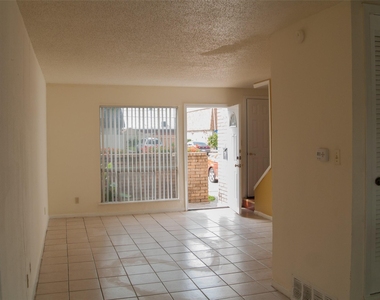 1745 Wooten Park Dr - Photo Thumbnail 8