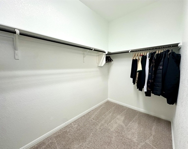 2009 Winston Way - Photo Thumbnail 16