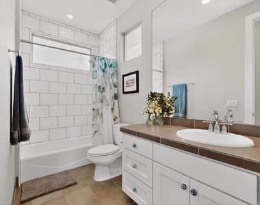 807-2 W Gibson St - Photo Thumbnail 22