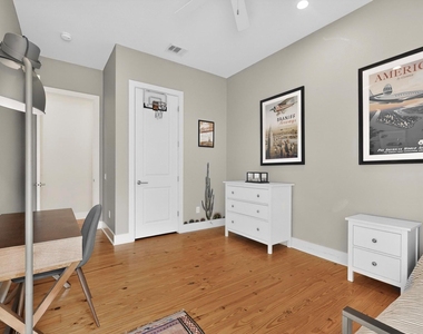807-2 W Gibson St - Photo Thumbnail 17
