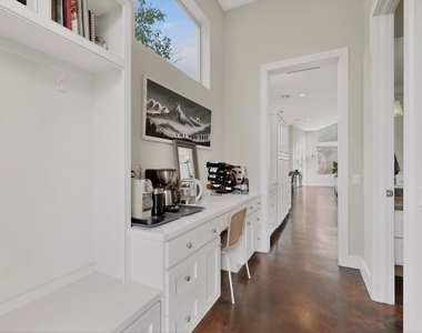 807-2 W Gibson St - Photo Thumbnail 20