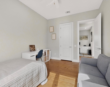807-2 W Gibson St - Photo Thumbnail 19