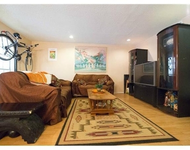 2401 Leon St - Photo Thumbnail 8
