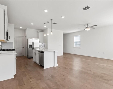 7409a Sparkling Light Dr - Photo Thumbnail 8