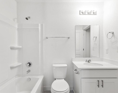 7409a Sparkling Light Dr - Photo Thumbnail 18