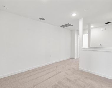 7416 Sparkling Light Dr - Photo Thumbnail 14