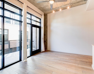 1501 E 4th St - Photo Thumbnail 6