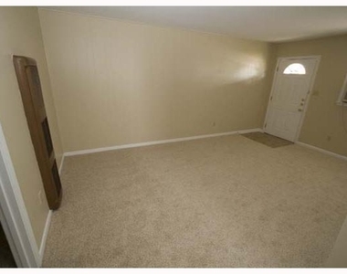 5511 Guadalupe St - Photo Thumbnail 1