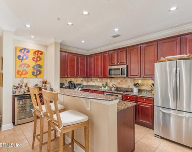 4300 S Beach Parkway - Photo Thumbnail 7
