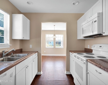 3532 Fleet Street - Photo Thumbnail 7