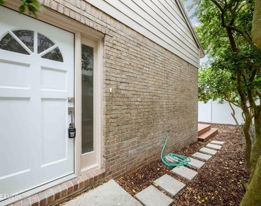 176 E East Coast Drive - Photo Thumbnail 1