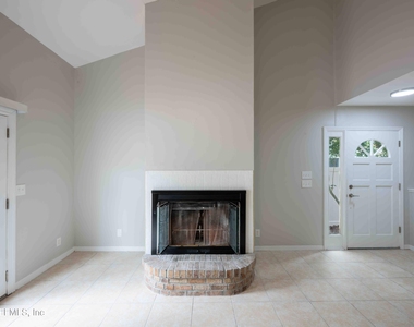 176 E East Coast Drive - Photo Thumbnail 15