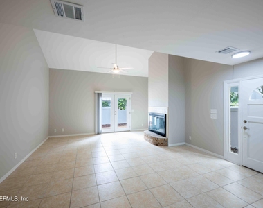 176 E East Coast Drive - Photo Thumbnail 12