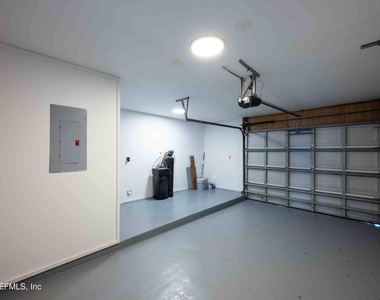 176 E East Coast Drive - Photo Thumbnail 7