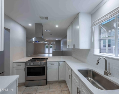 176 E East Coast Drive - Photo Thumbnail 24