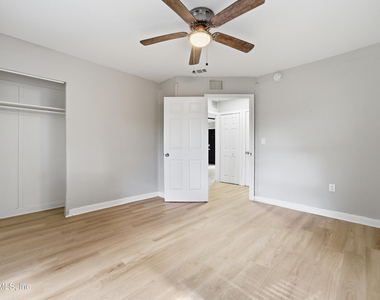 5931 Wilmar Road W - Photo Thumbnail 11