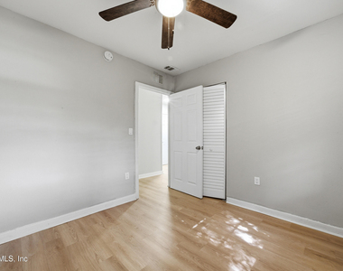 5931 Wilmar Road W - Photo Thumbnail 14