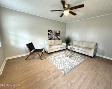 5951 Wilmar Road W - Photo Thumbnail 1