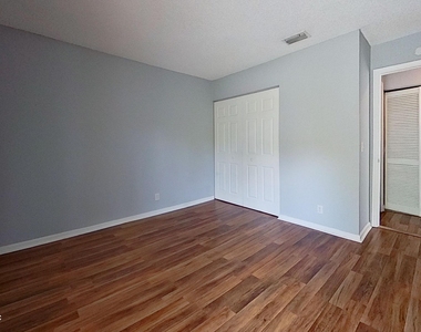 1130 Comanche Street - Photo Thumbnail 7