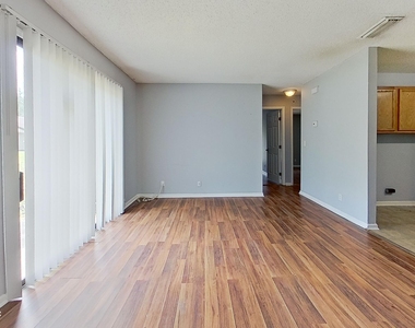 1130 Comanche Street - Photo Thumbnail 3