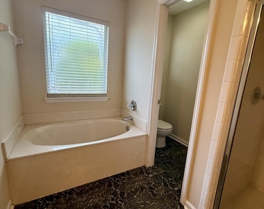 3150 Highland Grove Drive - Photo Thumbnail 24