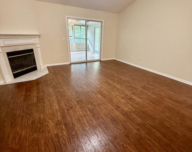 3150 Highland Grove Drive - Photo Thumbnail 3