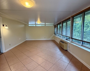 3150 Highland Grove Drive - Photo Thumbnail 16