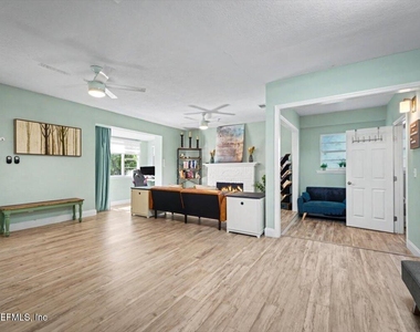 719 South Shores Road - Photo Thumbnail 25