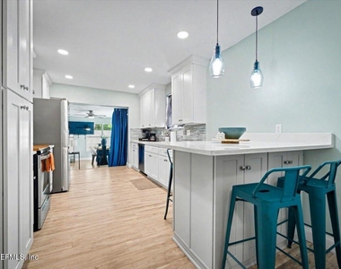 719 South Shores Road - Photo Thumbnail 34