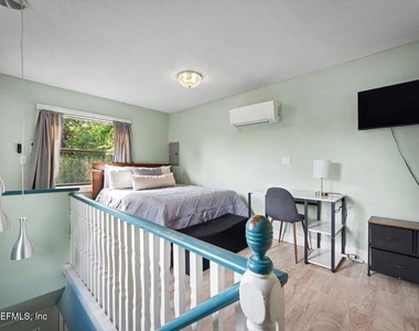 719 South Shores Road - Photo Thumbnail 19