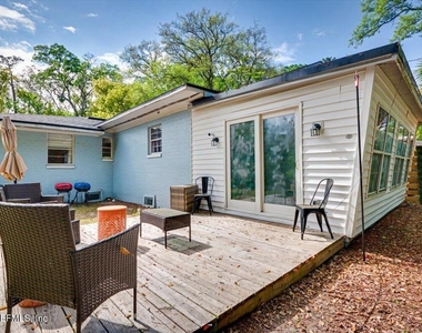 719 South Shores Road - Photo Thumbnail 13