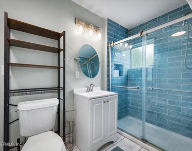 719 South Shores Road - Photo Thumbnail 21