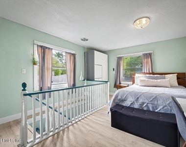 719 South Shores Road - Photo Thumbnail 20