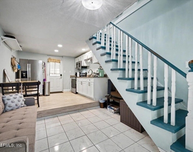 719 South Shores Road - Photo Thumbnail 14