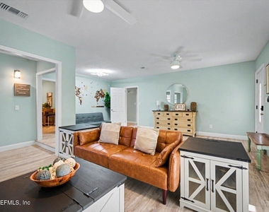 719 South Shores Road - Photo Thumbnail 27