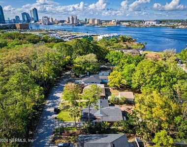 719 South Shores Road - Photo Thumbnail 61