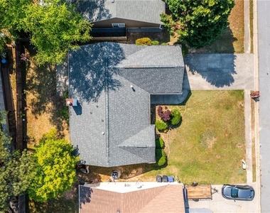 2110 Racquet Club Circle - Photo Thumbnail 39